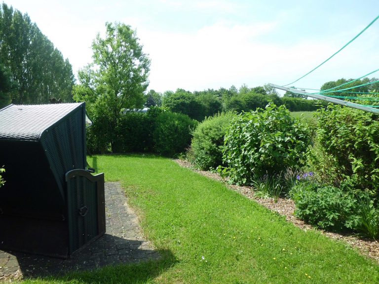 Garten der Ferienwohnung 1 im Ferienhaus Eckeberg