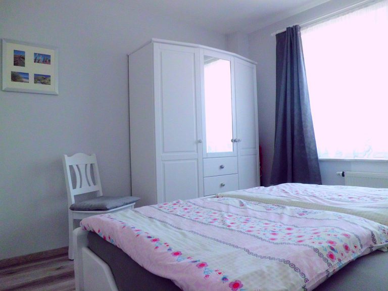 Schlafzimmer der Ferienwohnung 2 im Ferienhaus Eckeberg