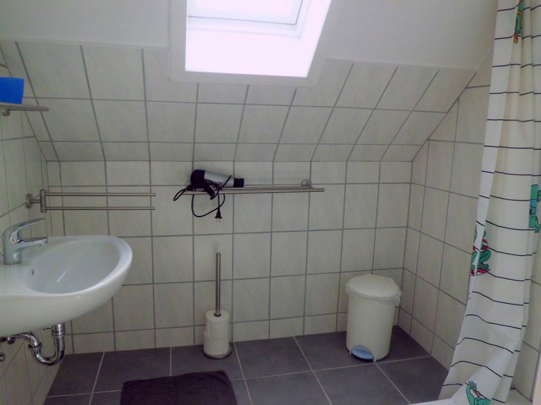 Bad der Ferienwohnung 7 im Ferienhaus Marschal