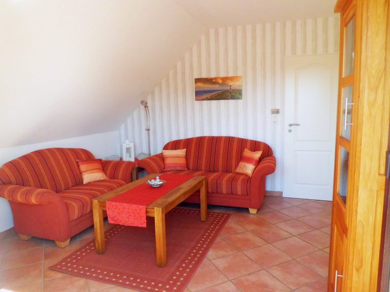 Wohnzimmer der Ferienwohnung 8 im Ferienhaus Marschal